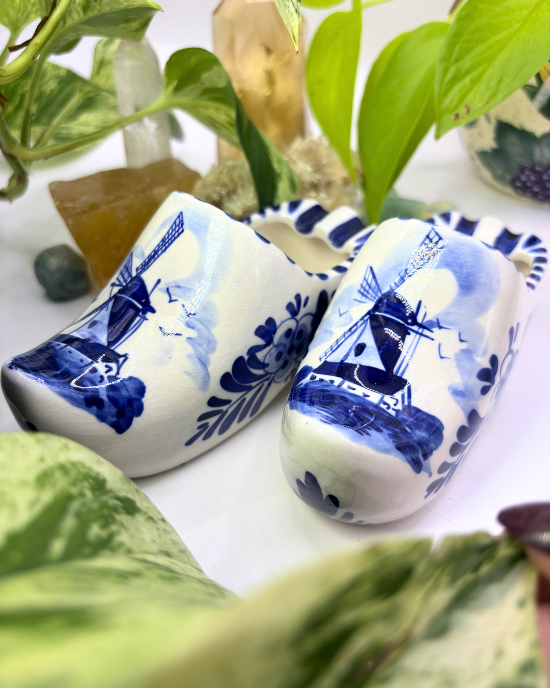 Porcelain Delft Blue Large Clog Ashtray Set