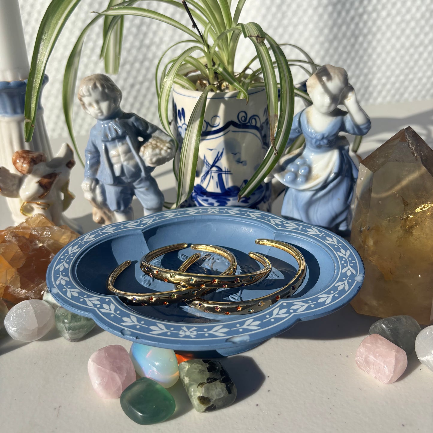 The Guide Crystals Rainbow Star Gold Cuff Bracelet