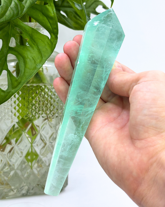 Green Fluorite Wand 1 UV Reactive