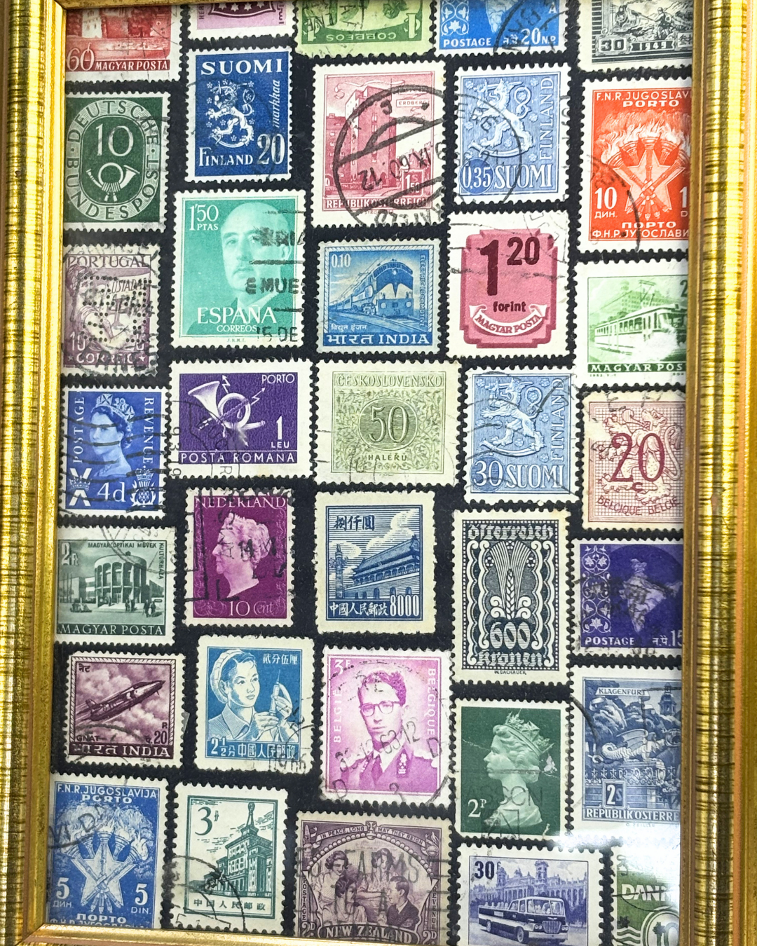 World of Stamps Gold Vintage Stamp Frame