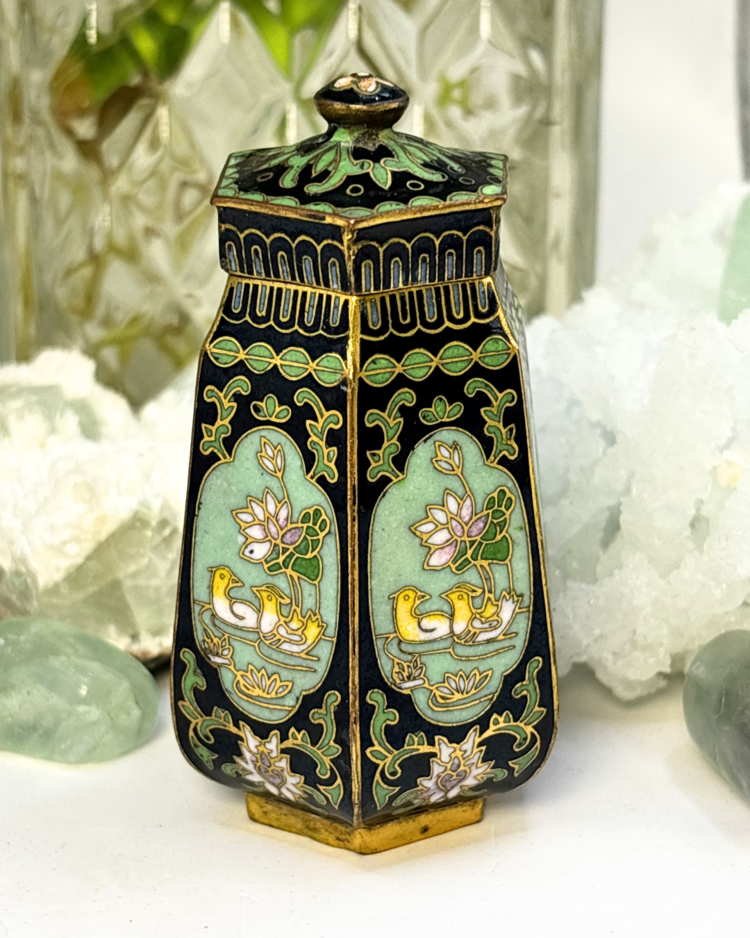 Mini Cloisonne Chinese Dynasty Bronze Swimming Ducklings Snuff Bottle Antique