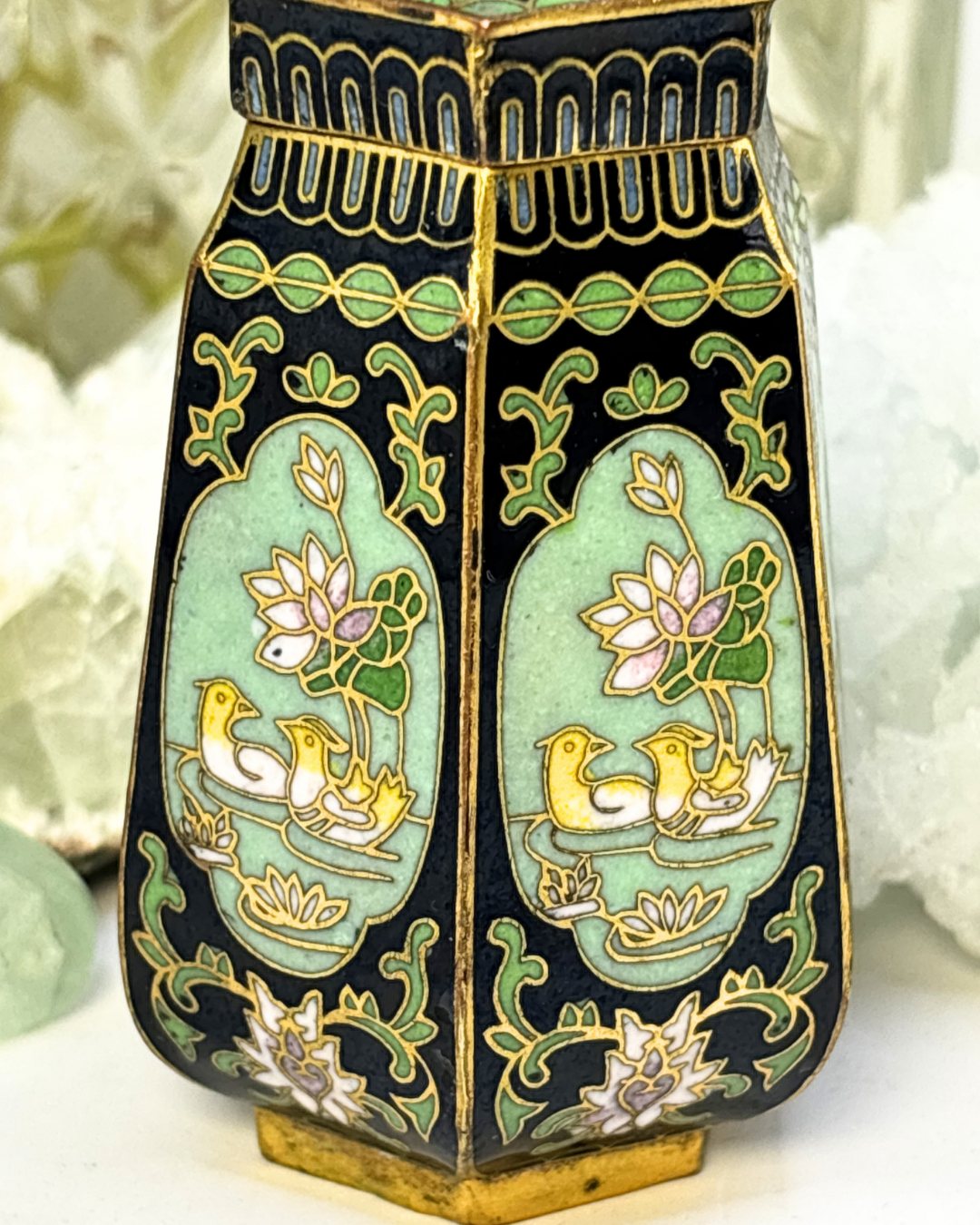 Mini Cloisonne Chinese Dynasty Bronze Swimming Ducklings Snuff Bottle Antique