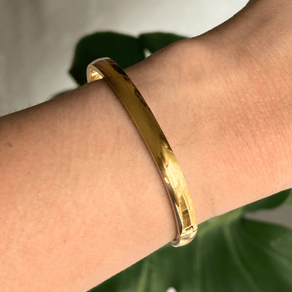 The Guide Crystals 6mm Gold Bangle