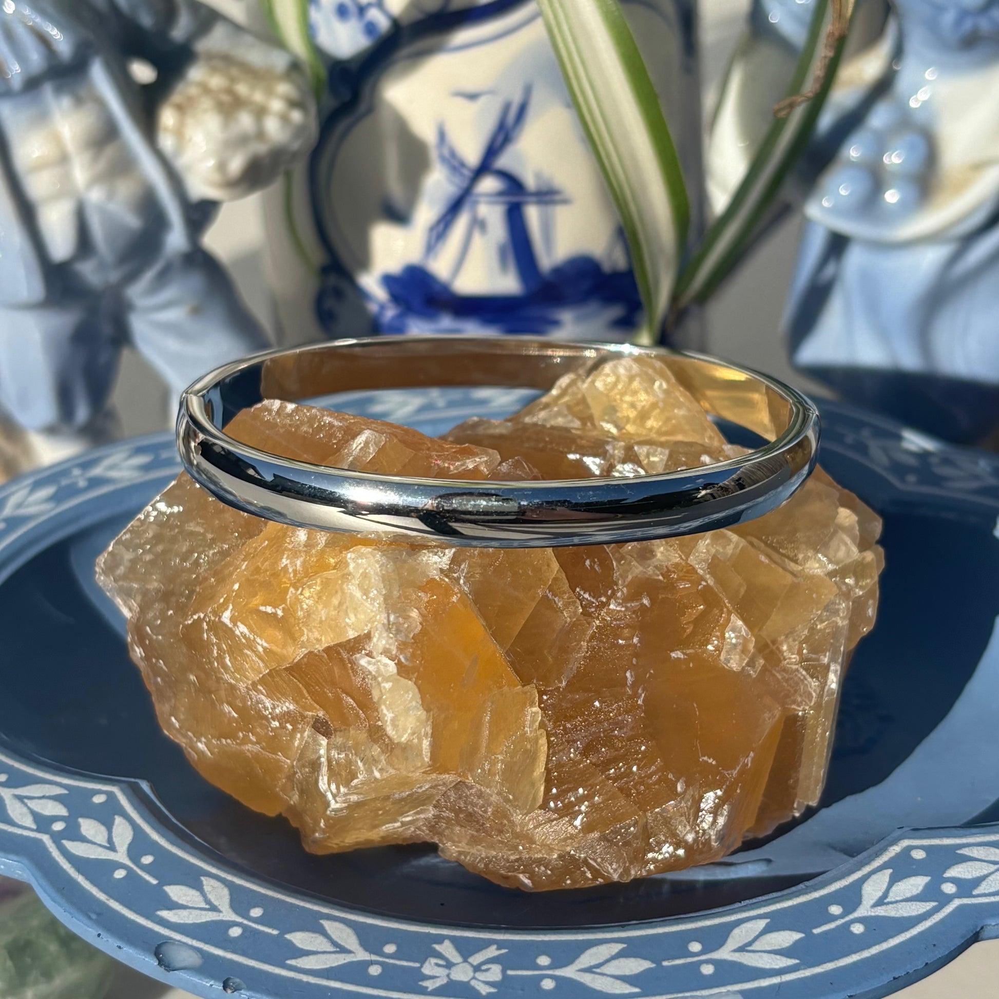 The Guide Crystals 6mm Silver Bangle