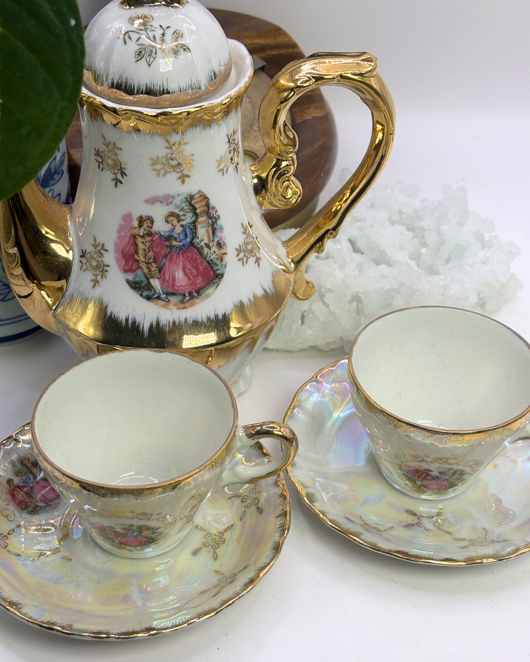 Japanese Wellington Iridescent Love Story Tea Pot & Tea Set