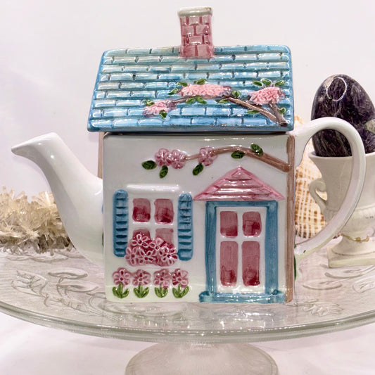 Vintage English Cottage Teapot