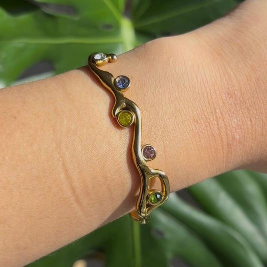 The Guide Crystals Flower Garland Gold Cuff Bracelet