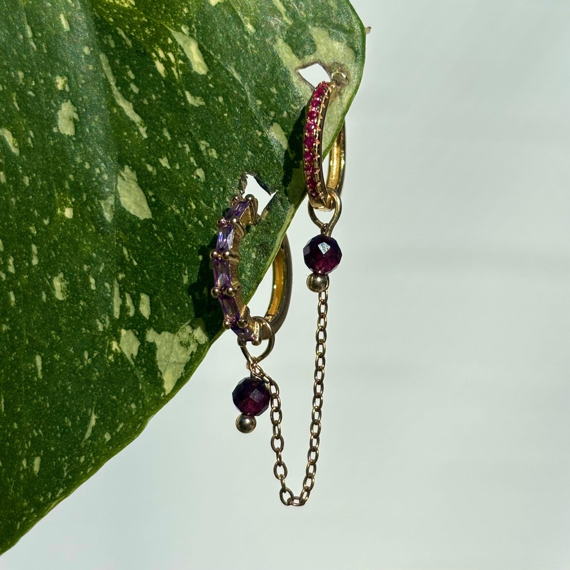 The Guide Crystals Gold | 1 PC Single Garnet Aurora Chain Crystal Earring Charm