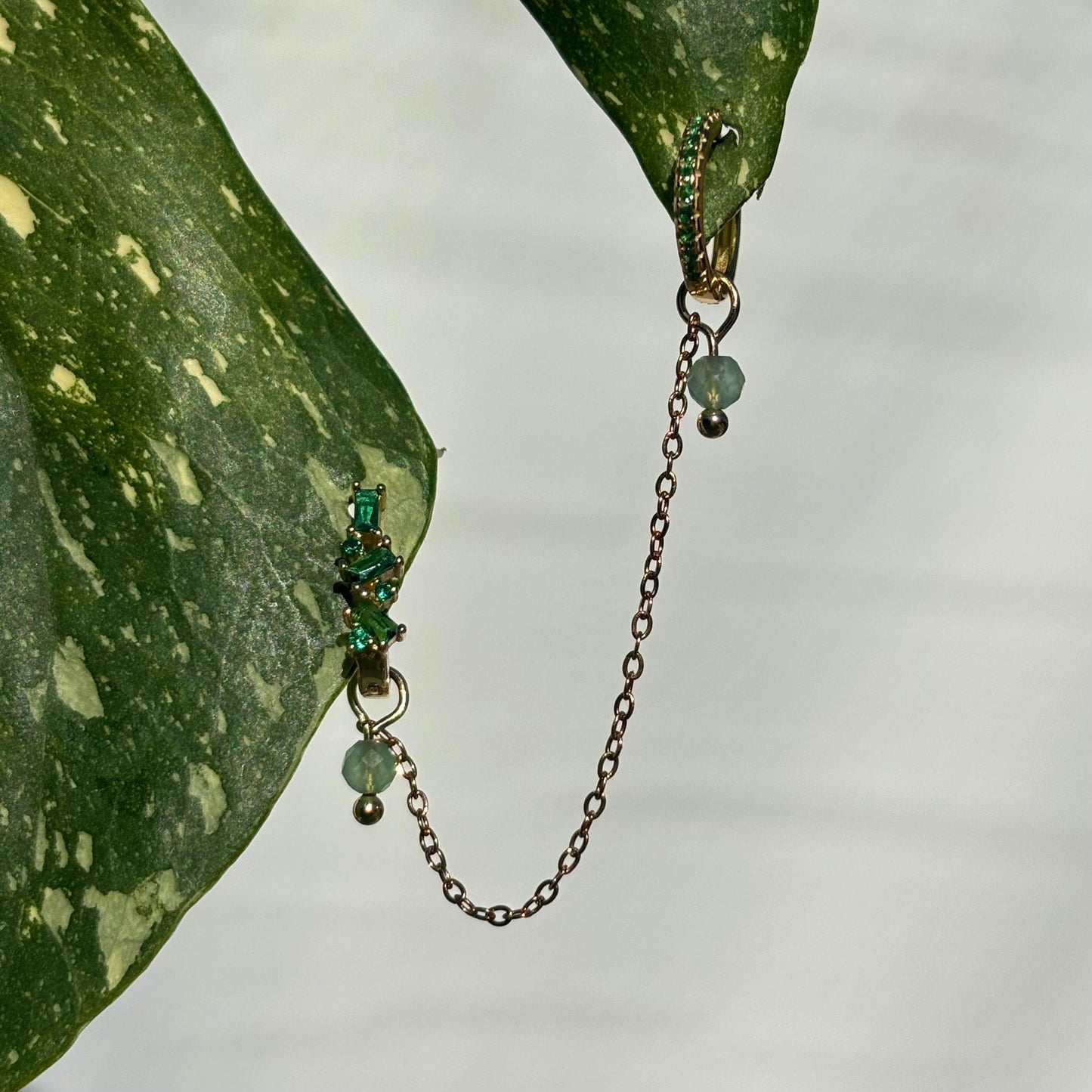 The Guide Crystals Gold | 1 PC Single Green Aventurine Aphrodite Chain Crystal Earring Charm