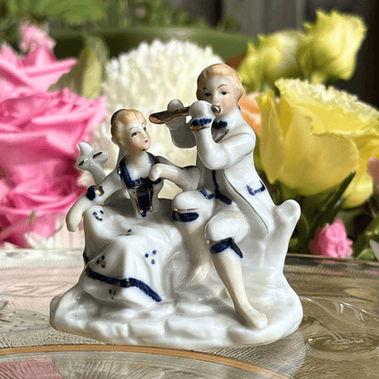 The Guide Crystals Mini Iberian Valencian Porcelain Classic Couple AVAILABLE 1/11!