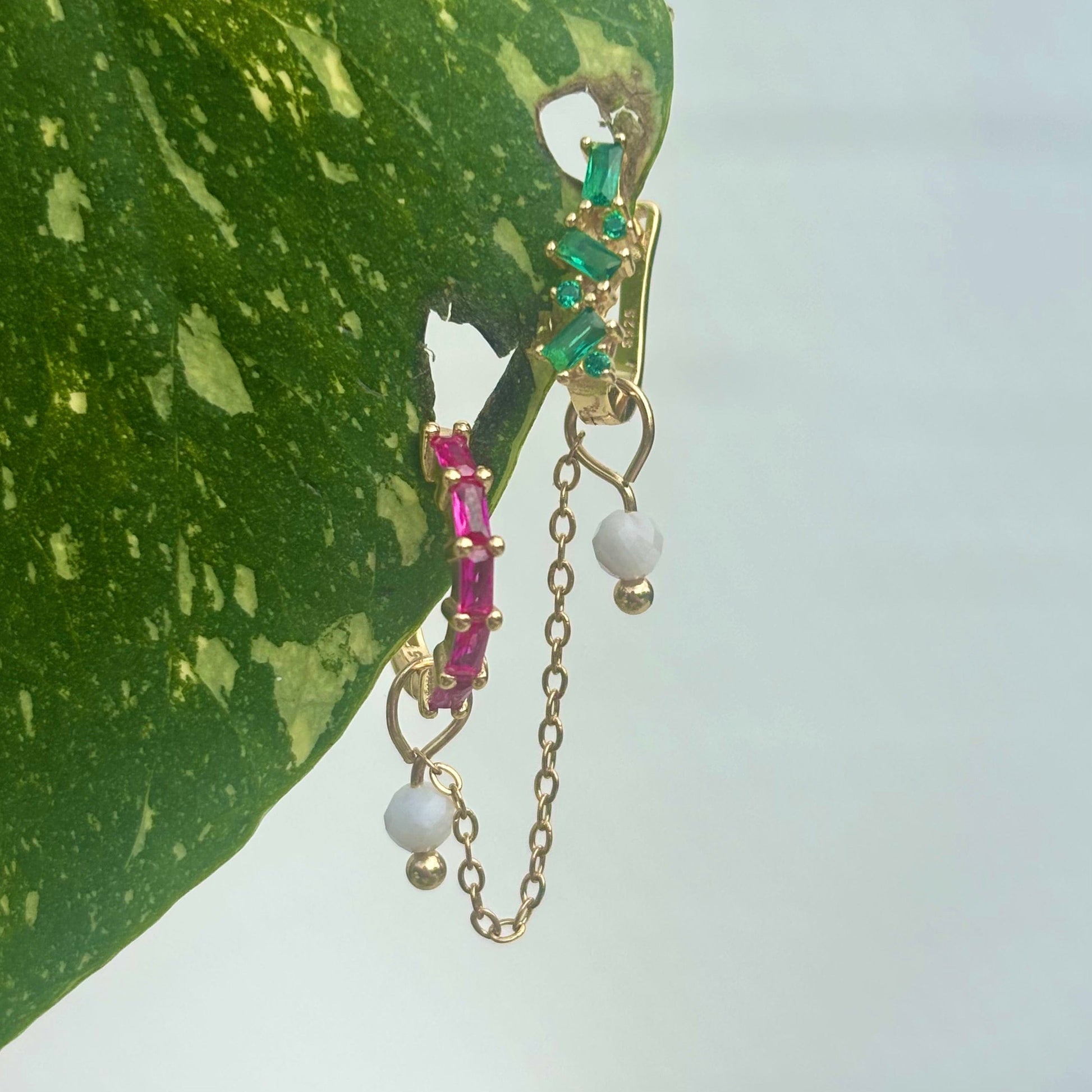 The Guide Crystals Gold | 1 PC Single Moonstone Aurora Chain Crystal Earring Charm