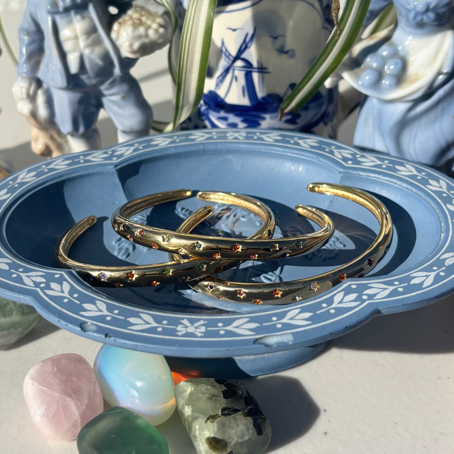 The Guide Crystals Rainbow Star Gold Cuff Bracelet