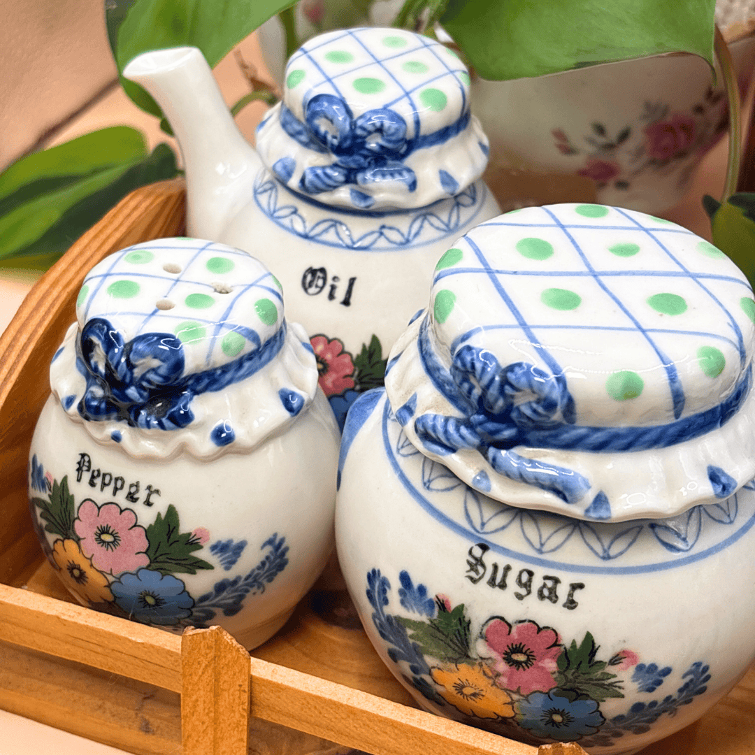 The Guide Crystals Vintage Ceramic Curet Set AVAILABLE 1/11!