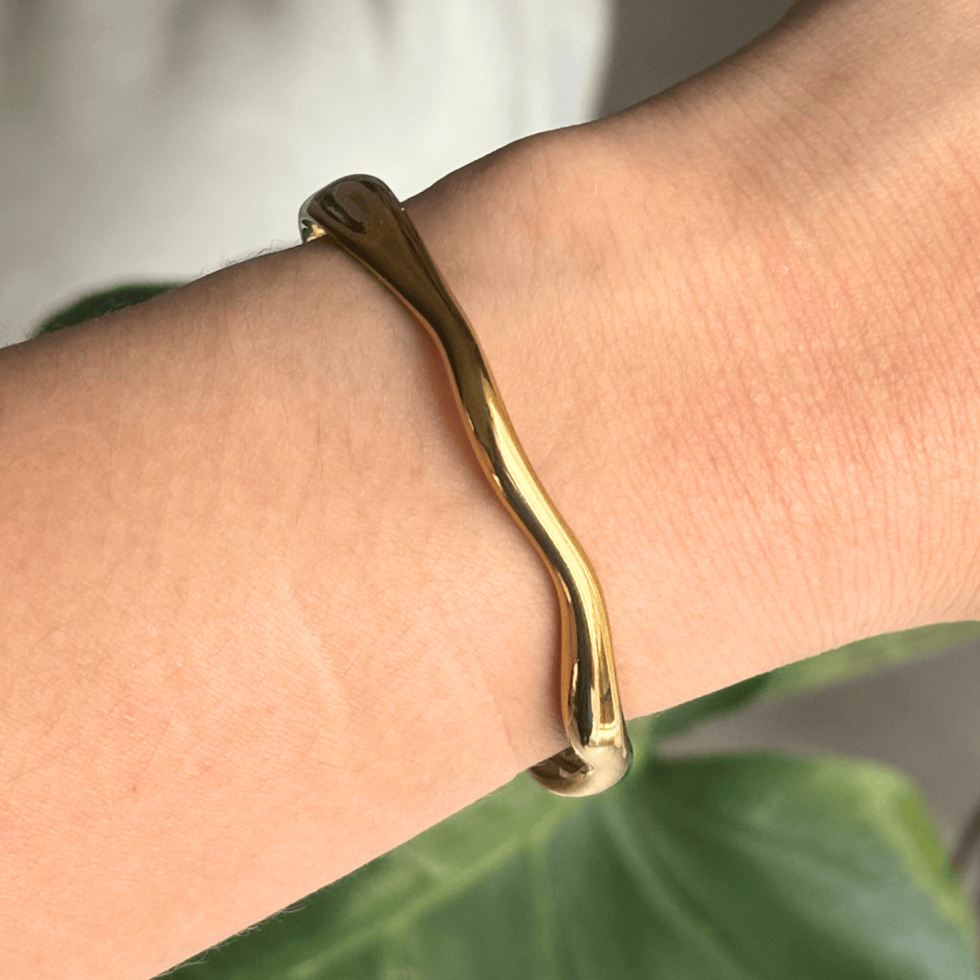 The Guide Crystals Wavy Gold Cuff Bracelet