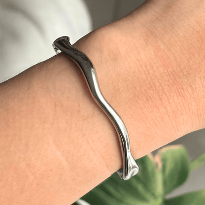 The Guide Crystals Wavy Silver Cuff Bracelet