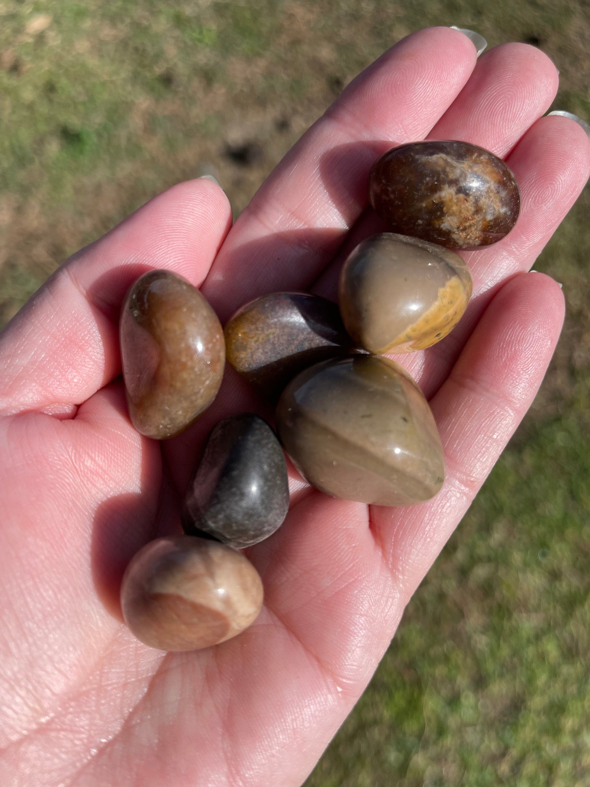 The Guide Crystals tumble Fancy Agate Tumbled Stone