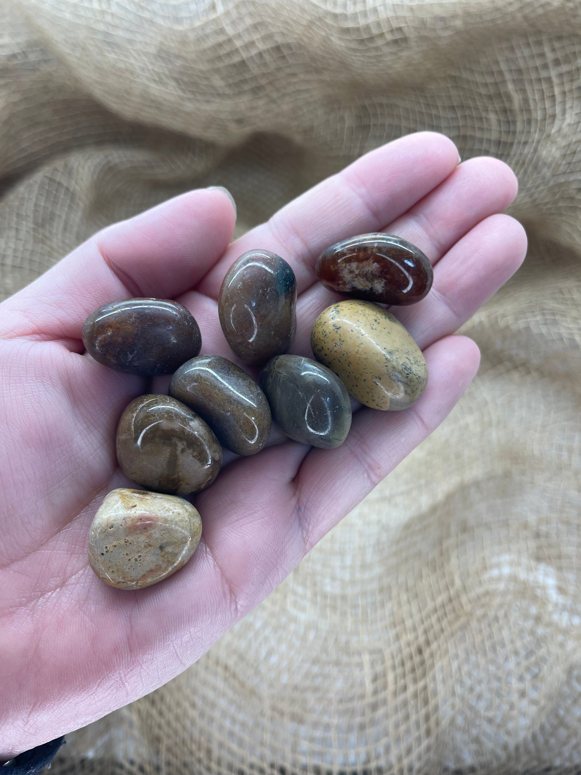 The Guide Crystals tumble Fancy Agate Tumbled Stone